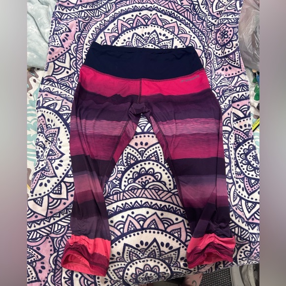 Last Call - Brooks Running Capri’s - Multi- Color⭐️ - Picture 4 of 4